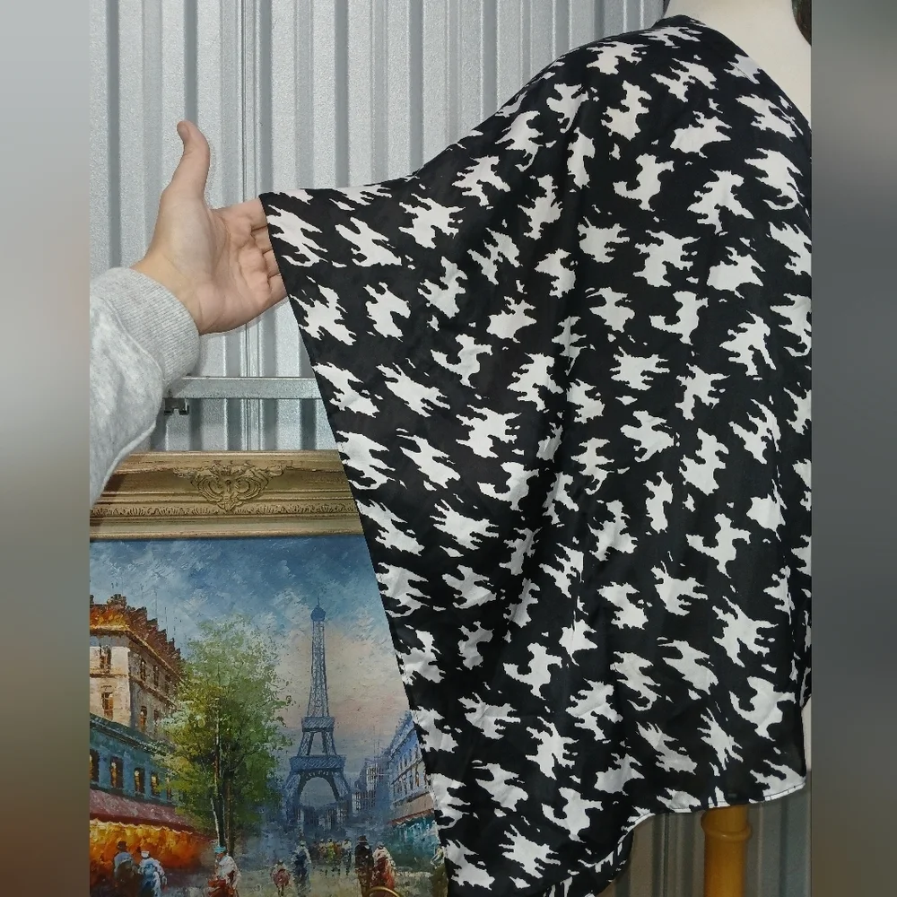 Black and White Houndstooth Kimono